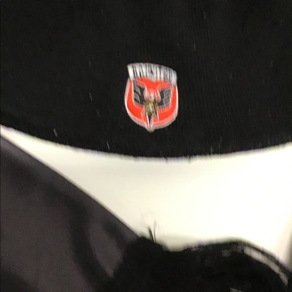 D.C. United Polyester Rally Scarf and Black Wool Hat - Picture 5 of 5